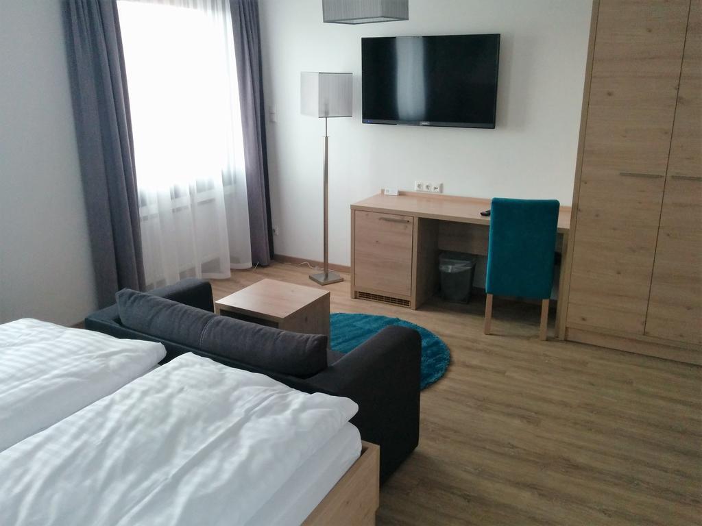 Hotel - Stadtvilla Central Швейнфурт Экстерьер фото