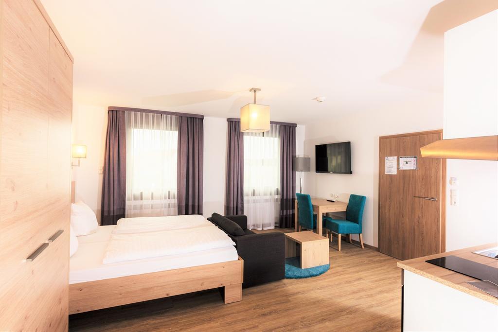 Hotel - Stadtvilla Central Швейнфурт Экстерьер фото